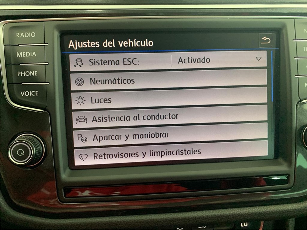 Foto 7 Volkswagen Tiguan 2.0 TDI Advance